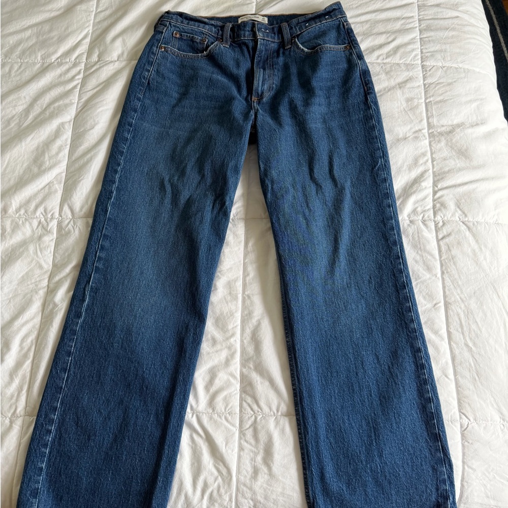 Abercrombie & Fitch Women’s 27 - The Baggy Low Rise Jean